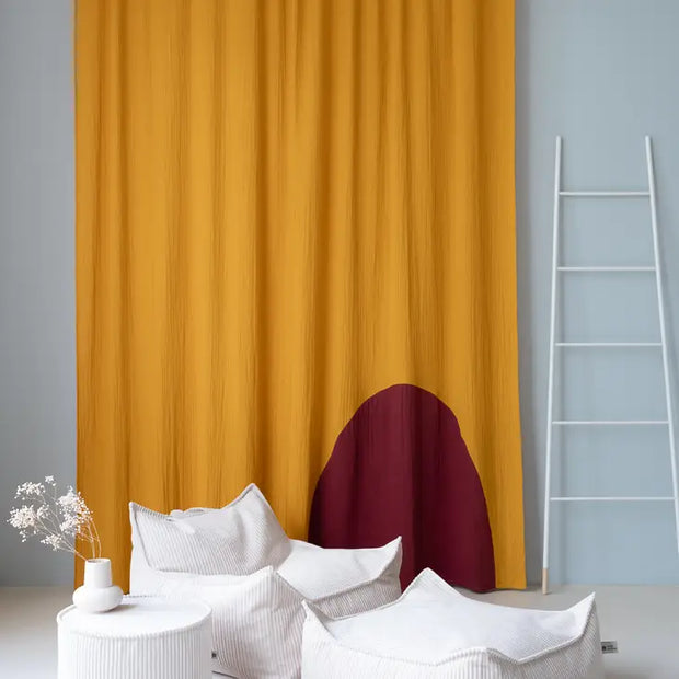 Curtain